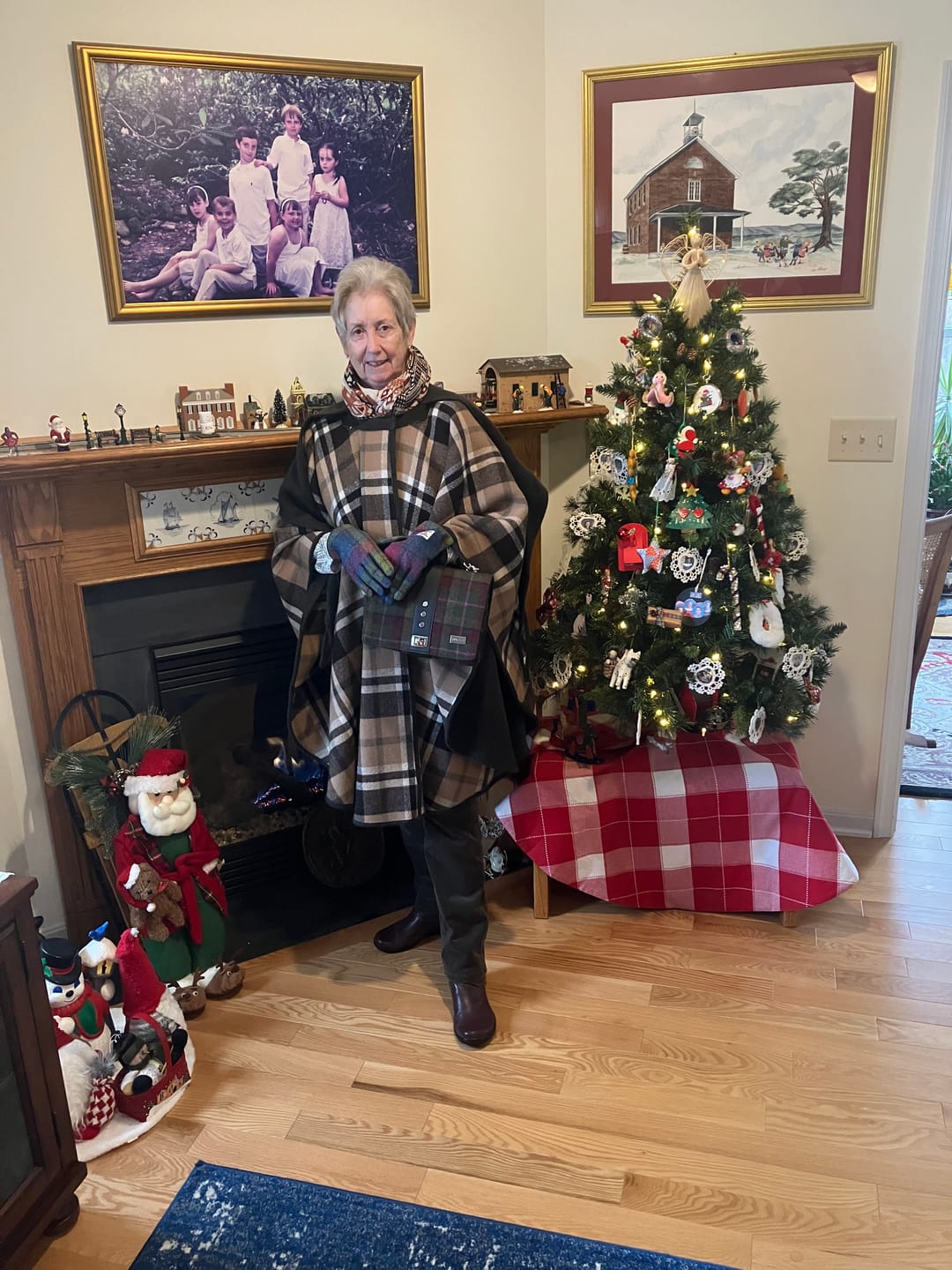 Customer photo review of Womens Harris Tweed and Brown Leather Gloves - Gift Boxed