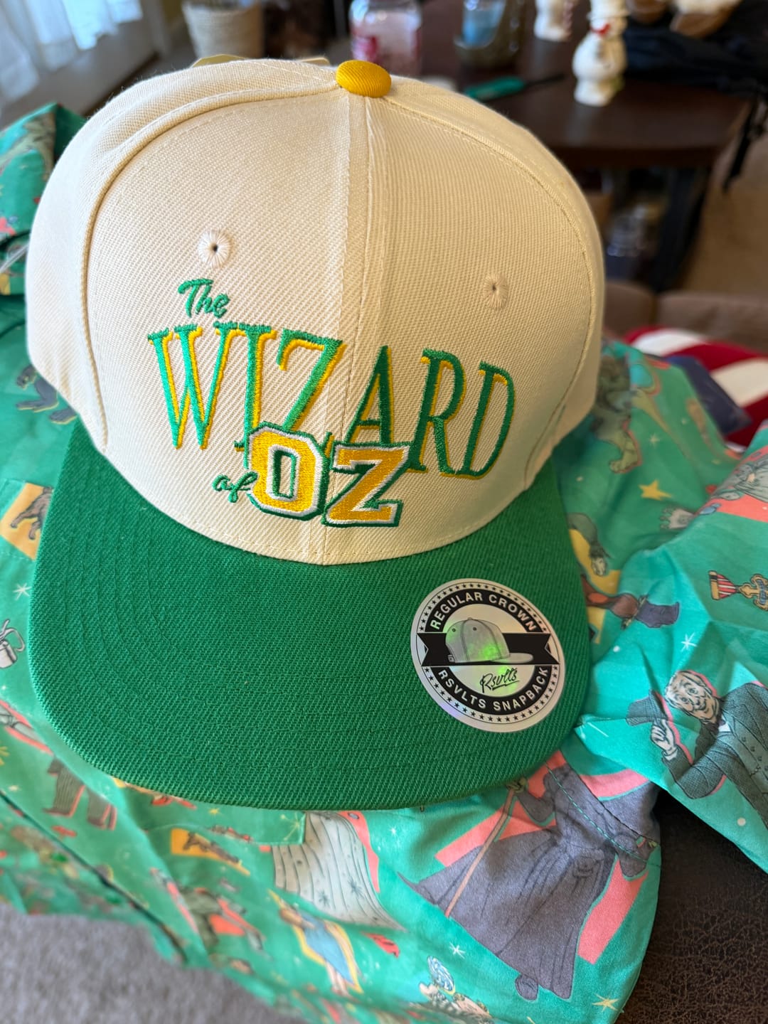 Customer photo review of The Wizard of Oz™ "Emerald City" – TLB Hat
