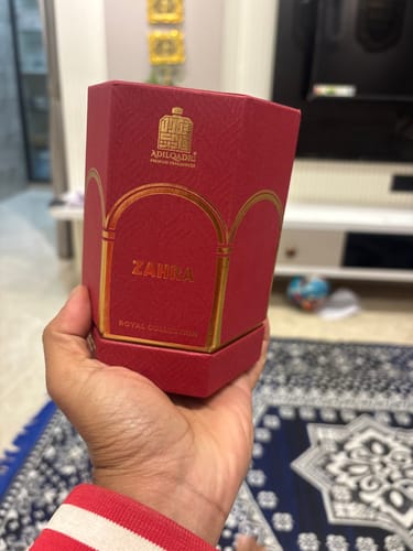 Customer photo review of Zahra Royal Attar Perfume 10 ML