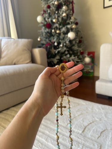 Customer photo review of Christianartworkshop Aqua Stone Prayer Rosary with Gold Accents: A Divine Source of Peace and Devotion