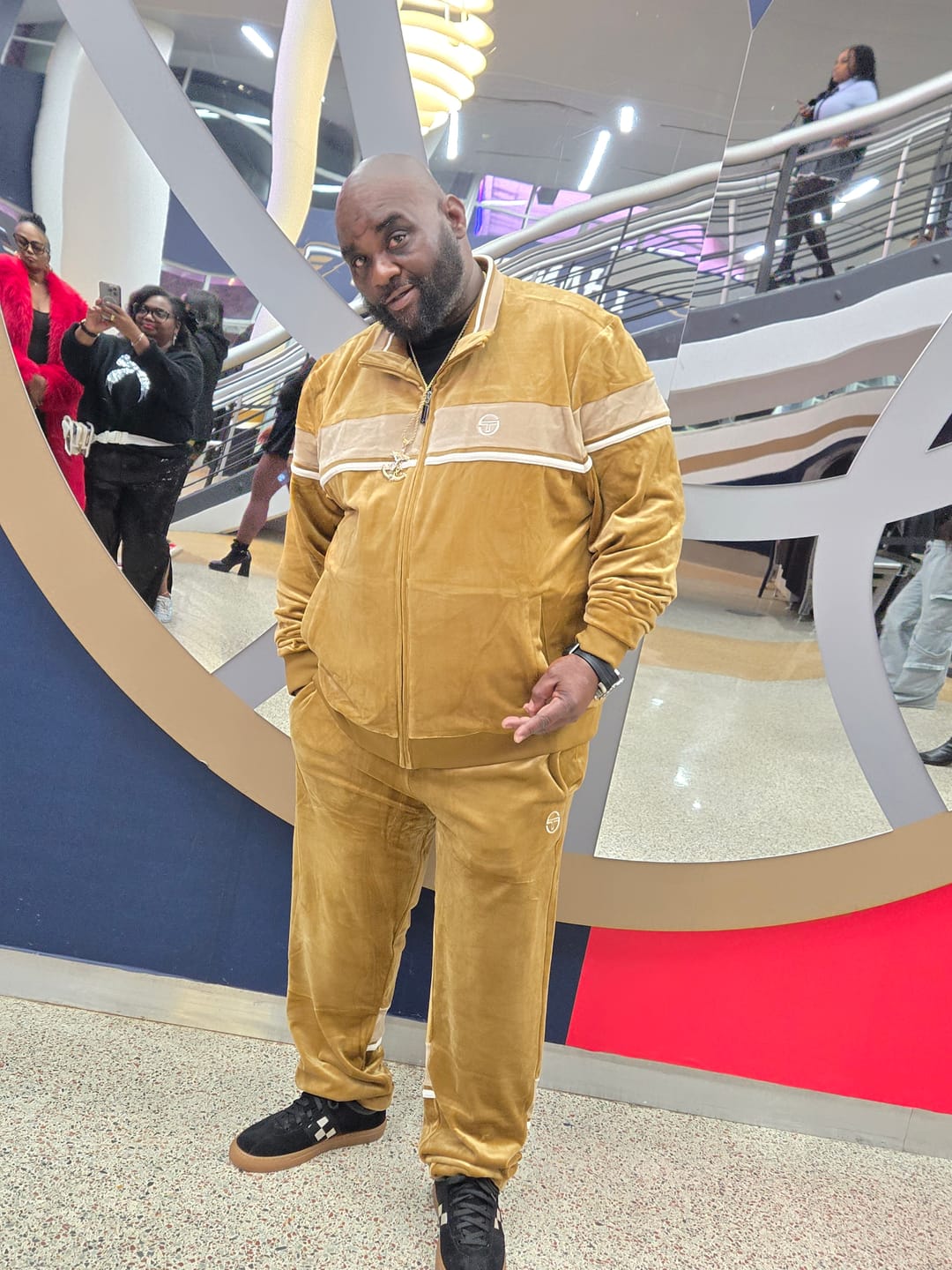 Customer photo review of Damarindo Velour Track Jacket- Bronze Brown