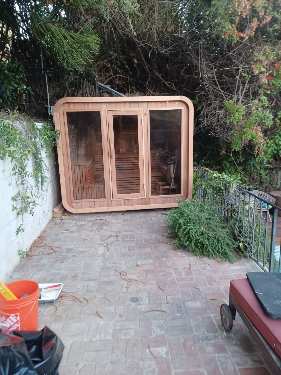 Customer photo review of SAUNASNET® Premium Outdoor Cube Sauna Cabin with Glass Front, Energy Efficient Design for Relaxation & Detox Square 05
