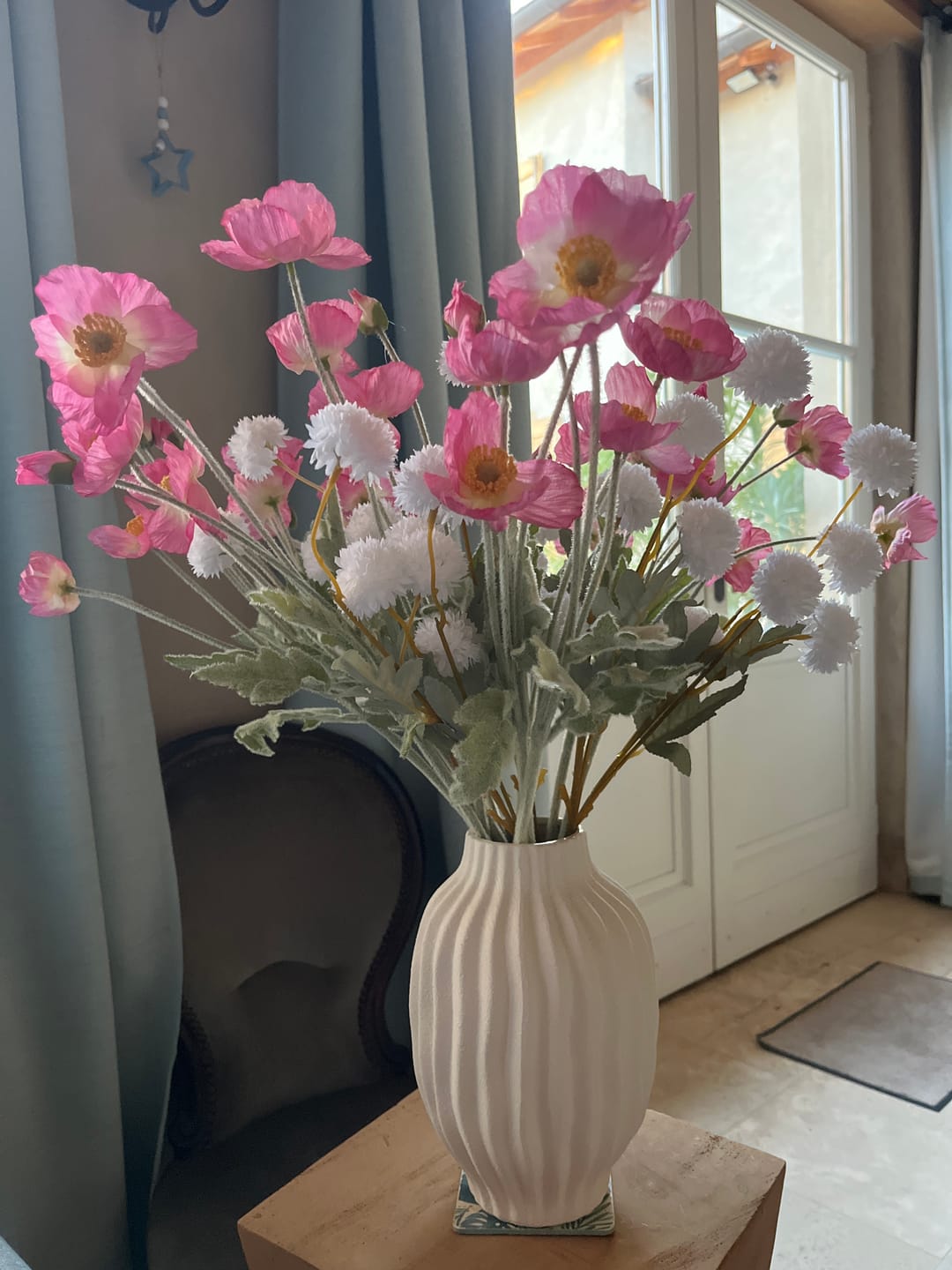 Customer photo review of Fleurs de Kiku - Blanc (20 tiges/ 100 pompons)