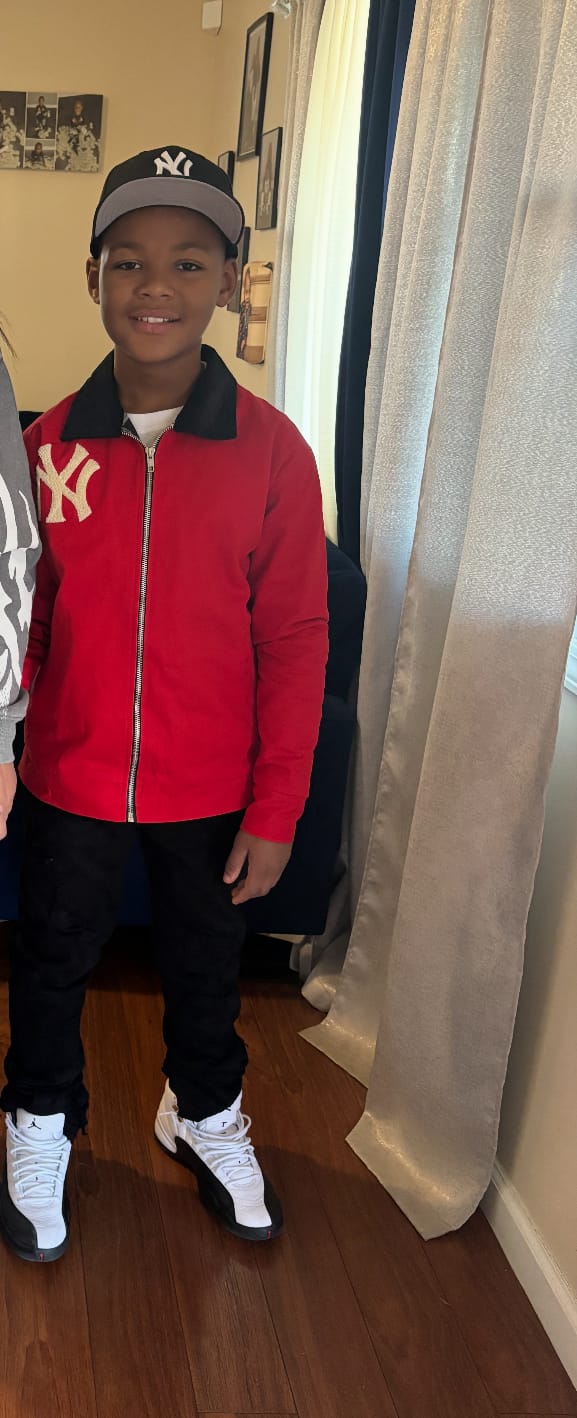 Customer photo review of Kids Yankees red vel Jacket