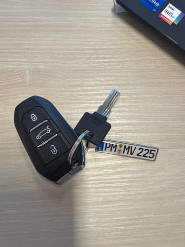 Customer photo review of Kennzeichen Schlüsselanhänger Mini Nummernschild Metall