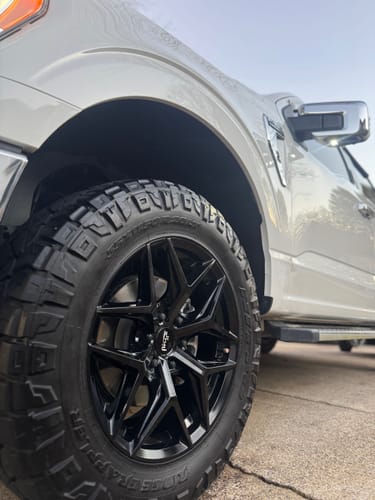 Customer photo review of Decked Out - 16oz. w/ Spray Bottle
