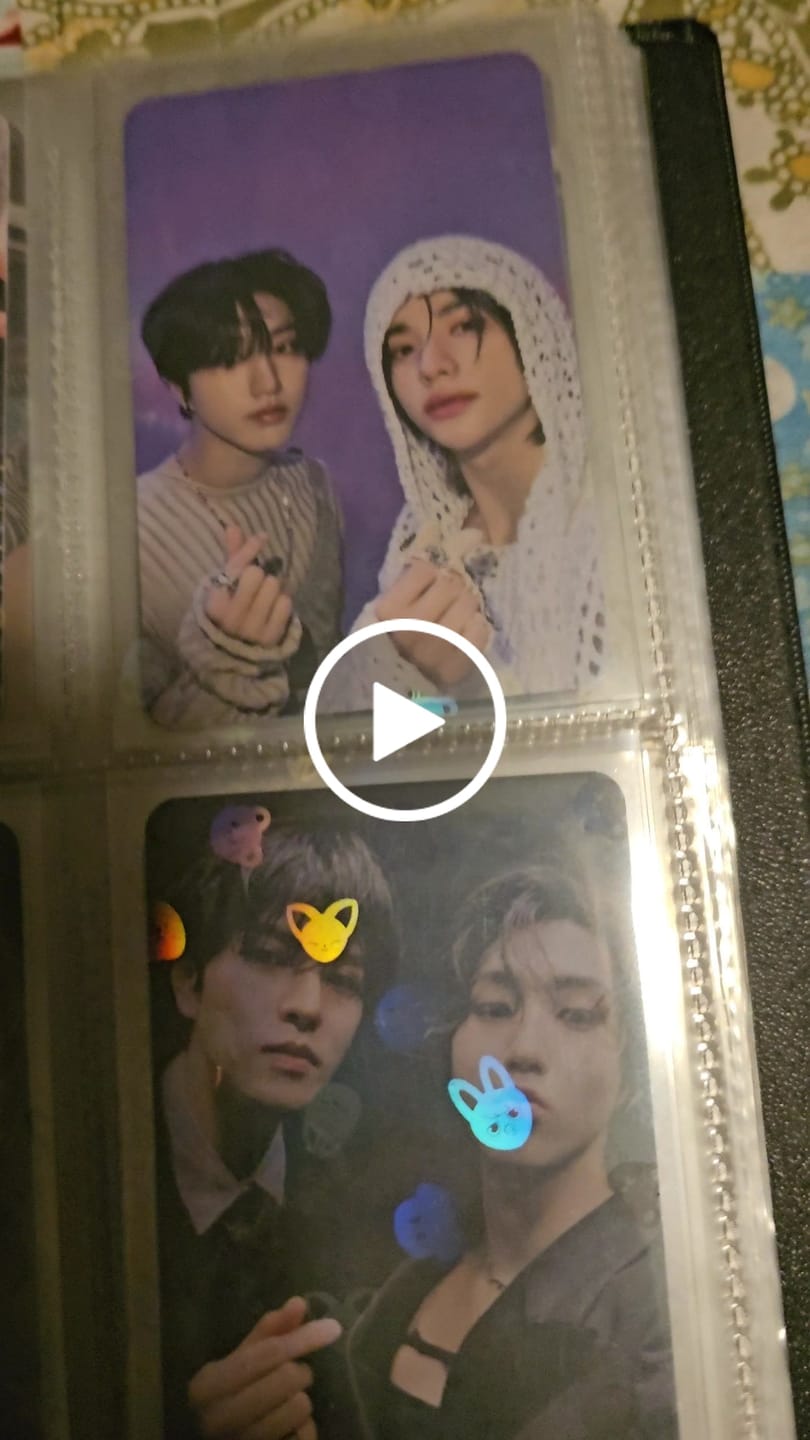 Customer video review of PREMIUM HOLOGRAPHIC PHOTOCARD SLEEVES - SKZOO VERSION
