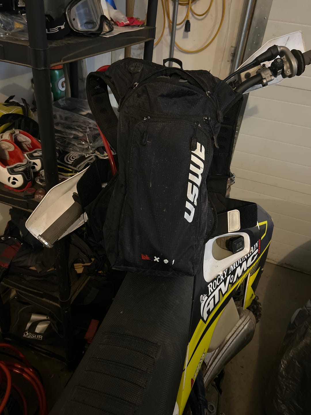Customer photo review of OUTLANDER Moto 9L Hydration Pack