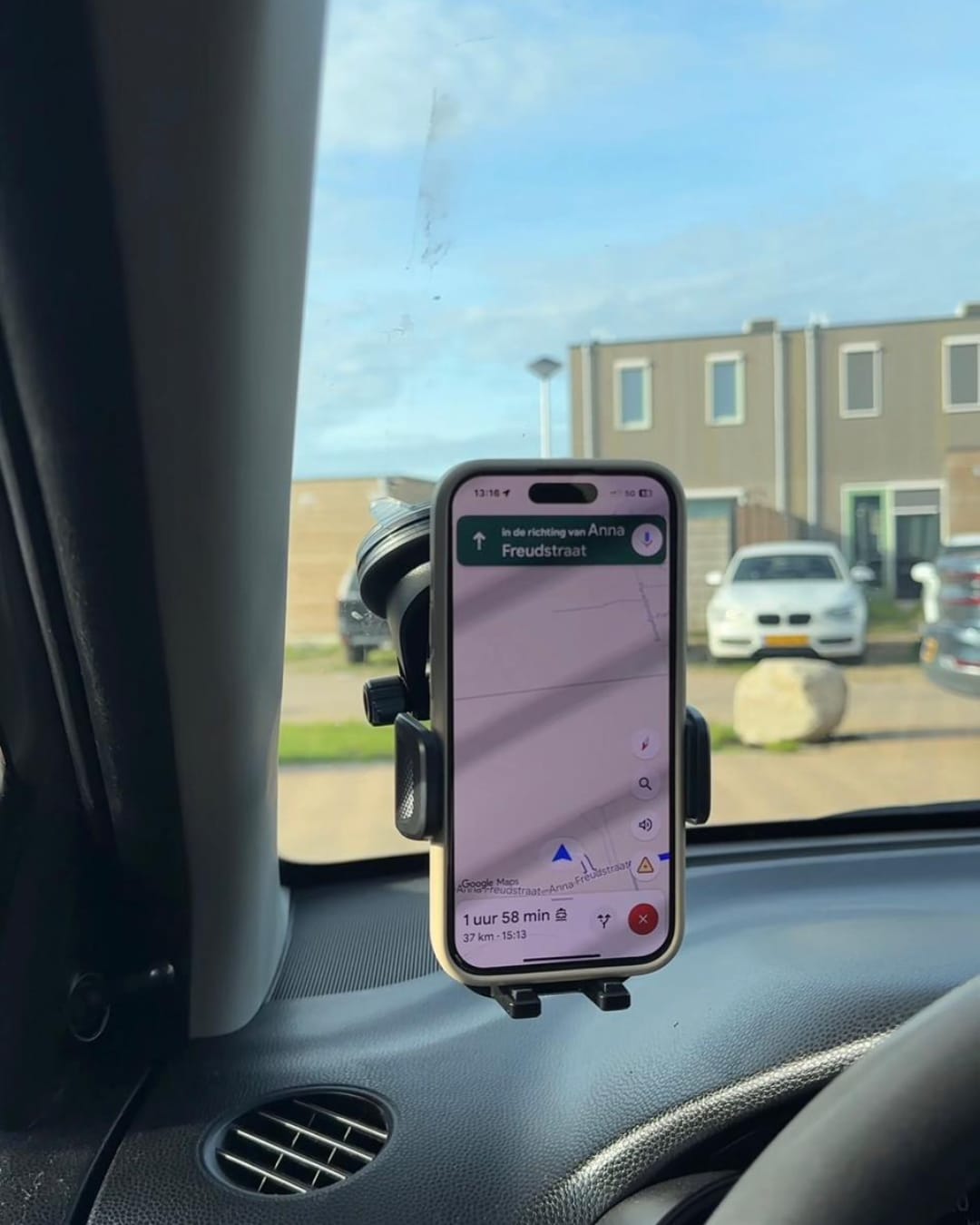 Customer photo review of Siltcon® Universele Telefoonhouder Auto