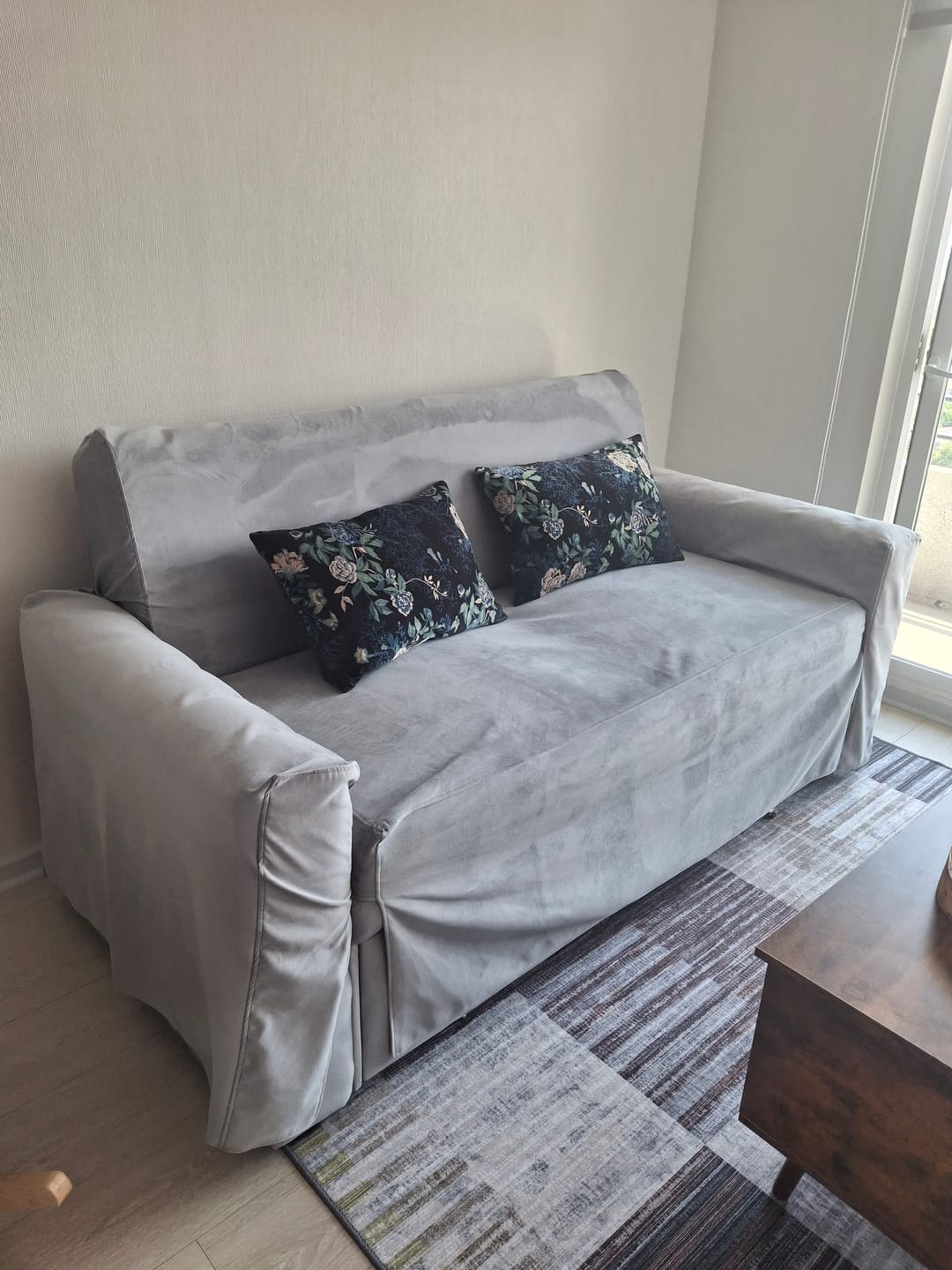 Customer photo review of Sofá cama Nantes