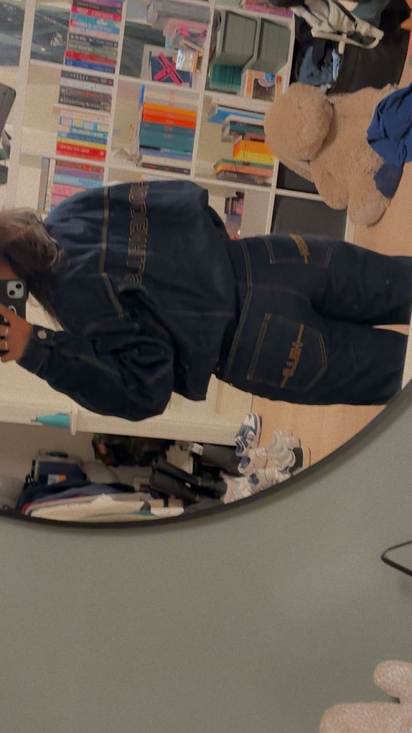 Customer photo review of LOGO STITCH JEANS INDIGO