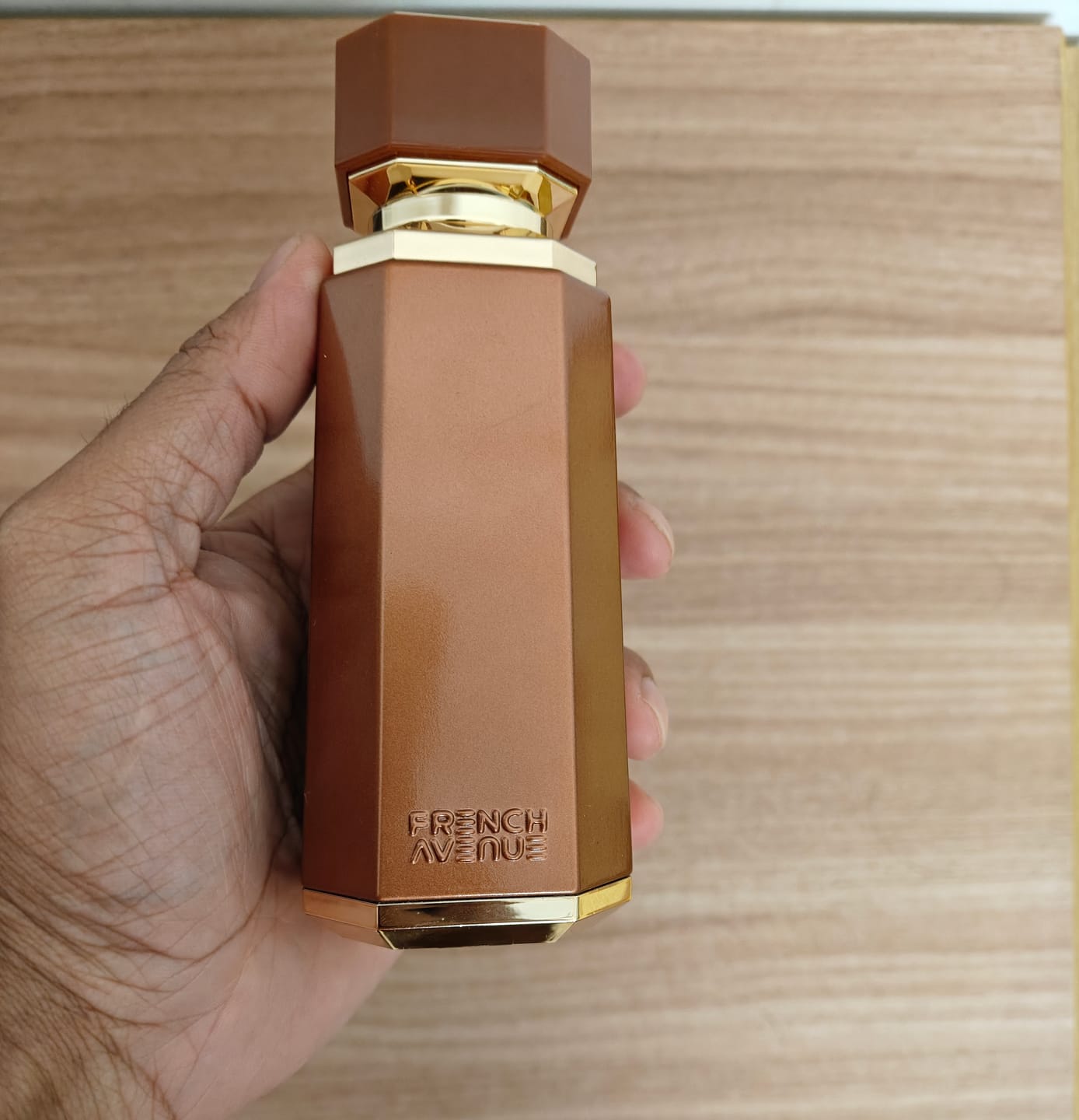 Customer photo review of Maison Fragrance World French Avenue Liquid Brun Eau De Parfum For Men