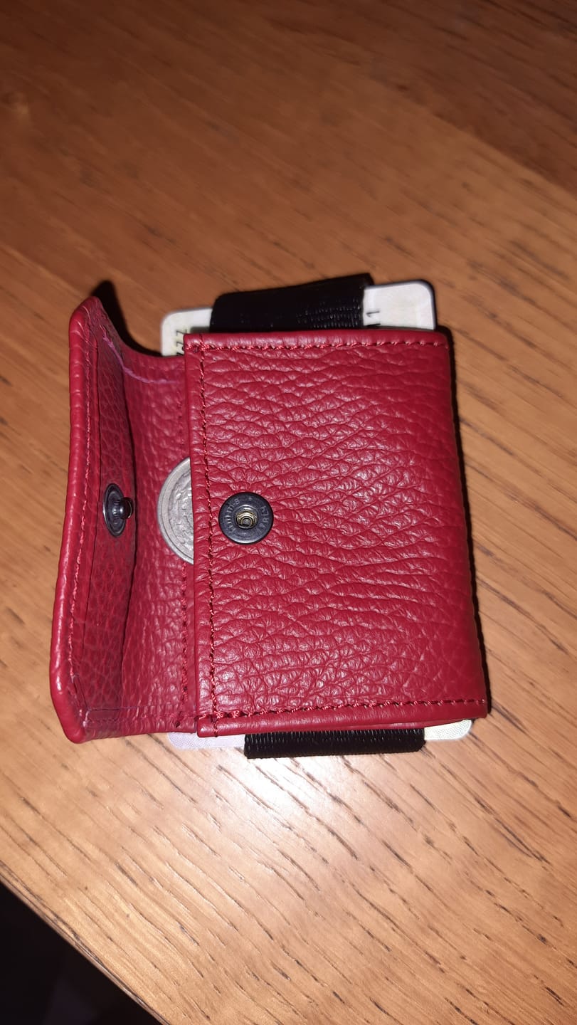 Customer photo review of Nano Boy Pocket slim wallet with leather coin pocket Ladies Edition