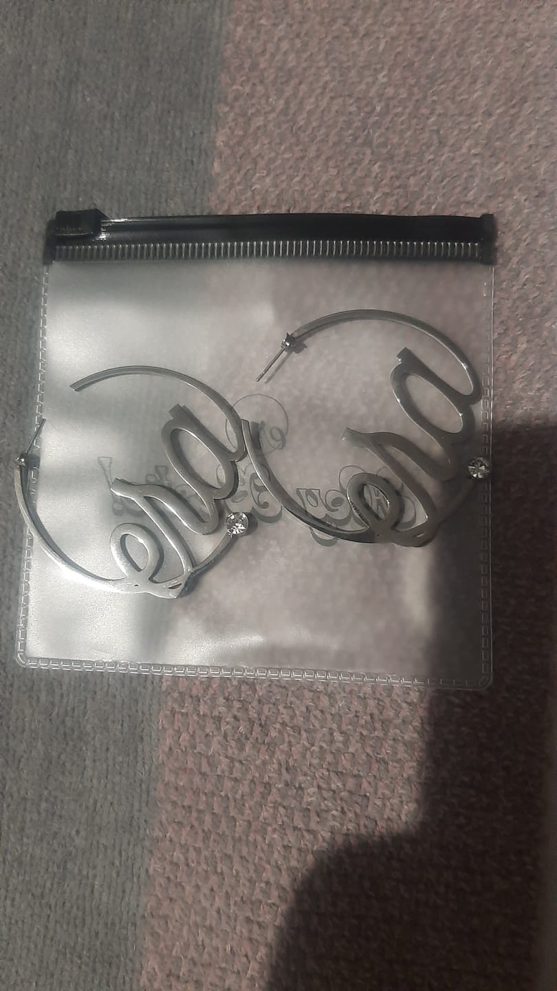 Customer photo review of Silver Era Logo Hoops