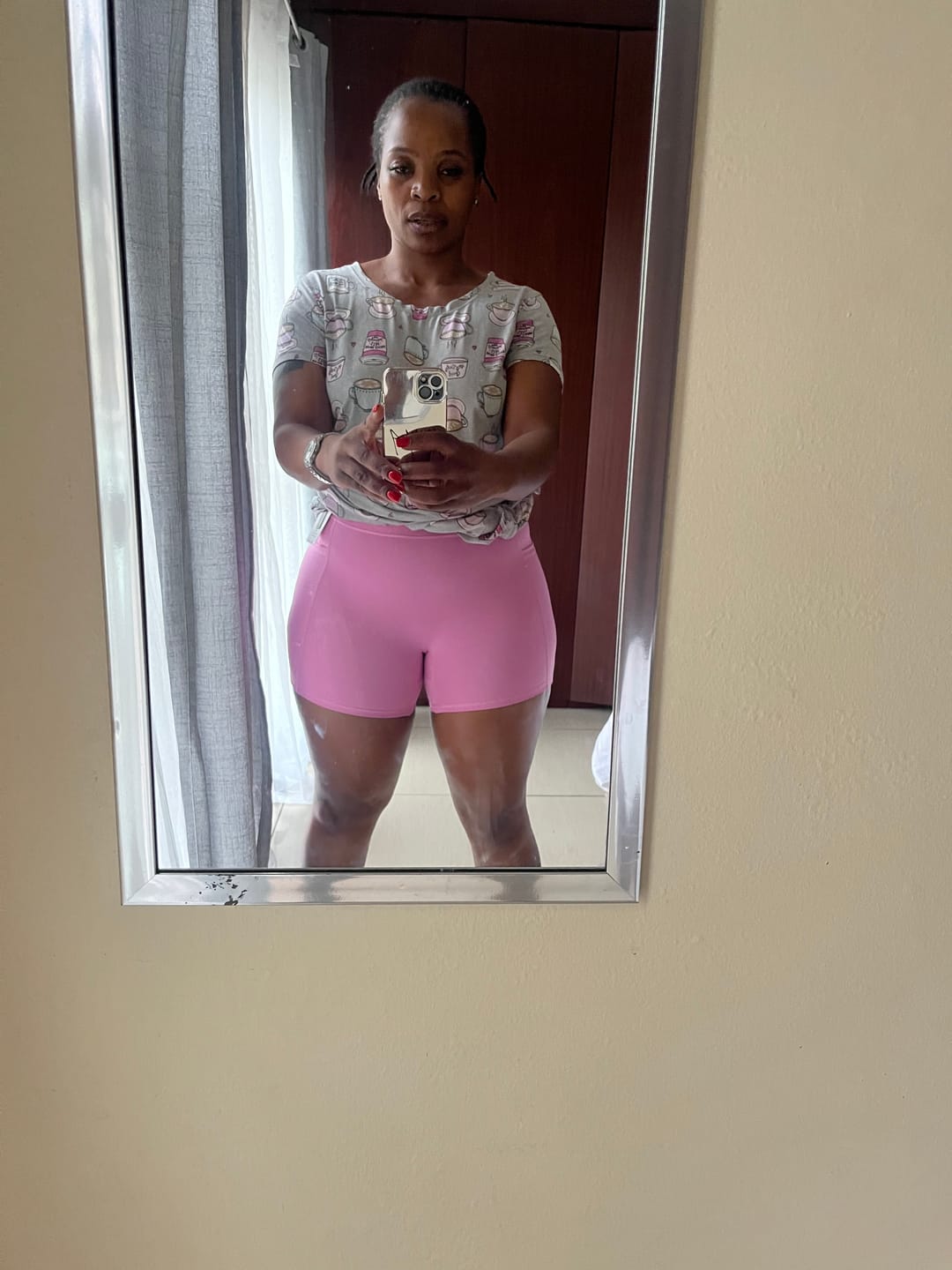 Customer photo review of High-Rise Pockets Shorts