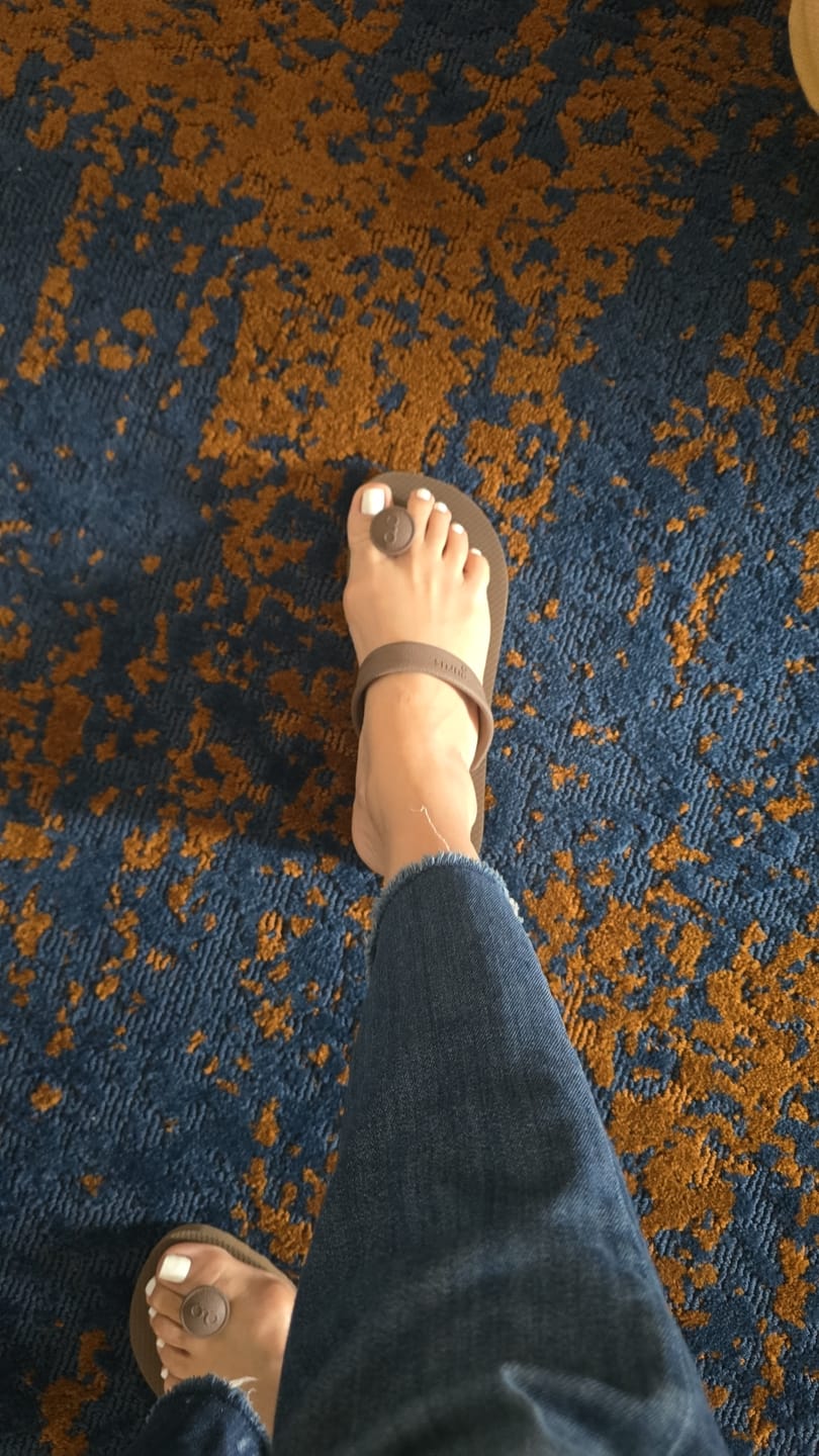 Customer photo review of Gurus Flip-Flops - Brown