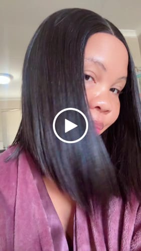 Customer video review of Vietnamese SDD Bone Straight Natural Colour 2x6 12 inch Bob Wig