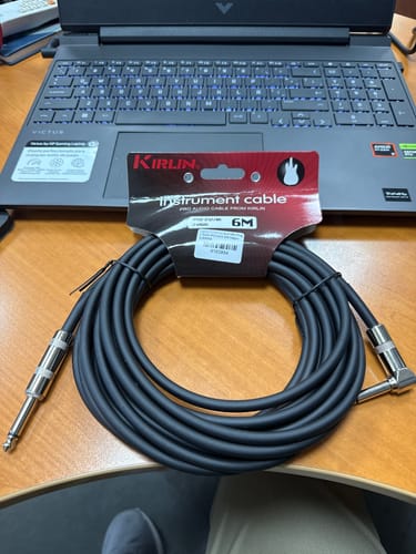 Customer photo review of Cable Guitarra / Bajo 6 Mts Kirlin Negro IPCV242-6M