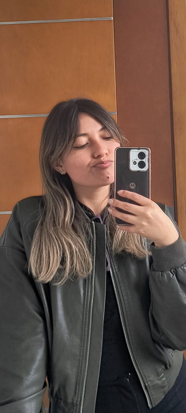 Customer photo review of 🔥 Caja Rosa de Reconstrucción Capilar y Anti-Frizz