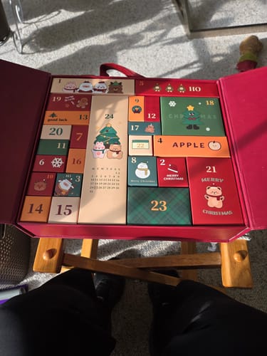 Customer photo review of Diamond Painting - Advent Calendar - Festive Tree Edition (24 Doors)