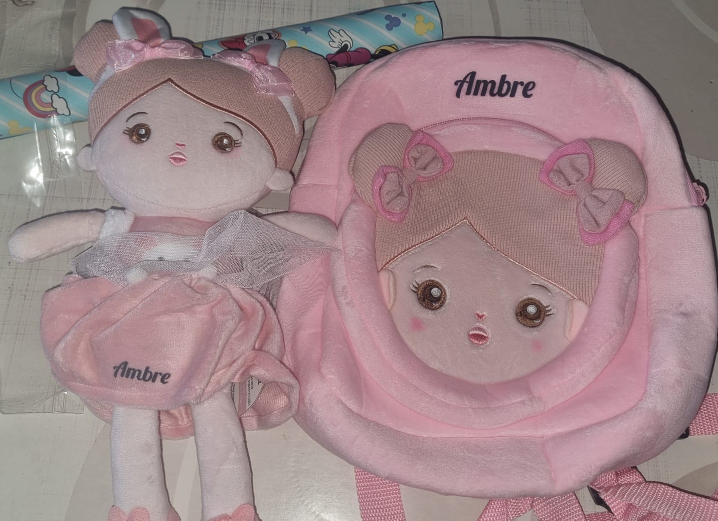 Customer photo review of Personnalisée Poupée en Peluche avec Yeux Ouverts en Costume de Lapin