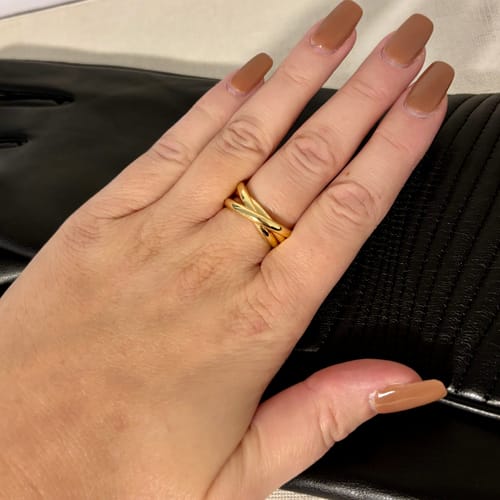Customer photo review of Eternal Trio Polished Ring
