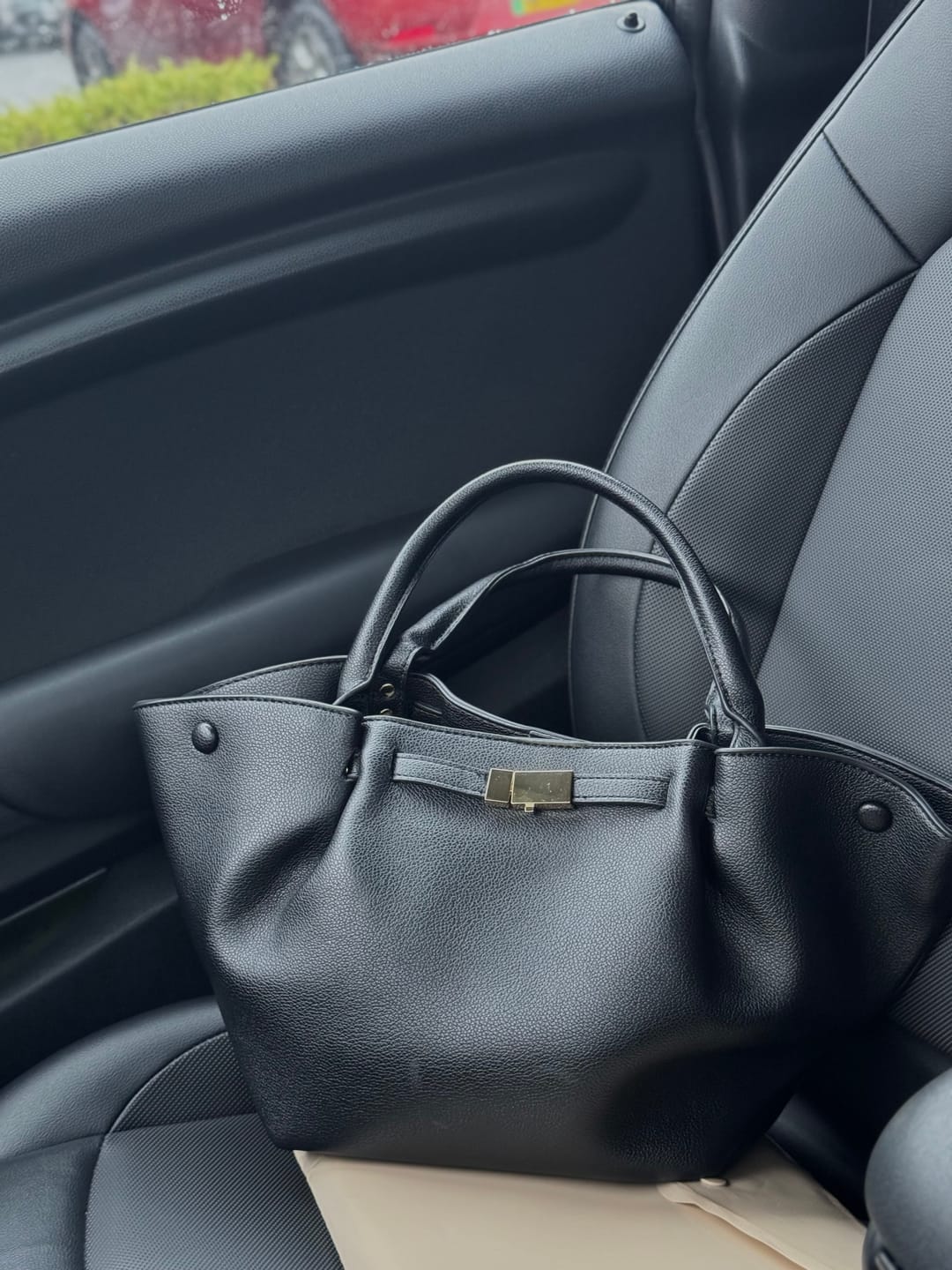 Customer photo review of Melanie Vegan Leather Bag