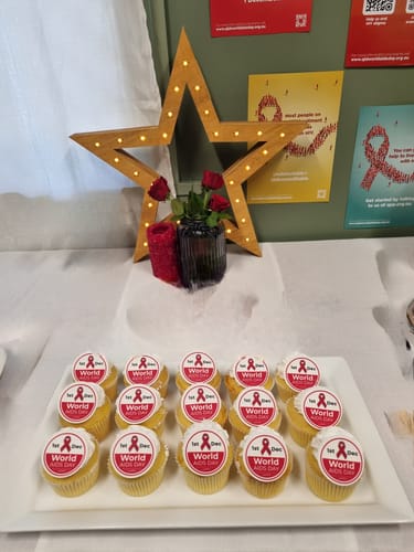 Customer photo review of 15 x 5 cm Pre-cut Standard Cupcake Custom Edible Icing Images