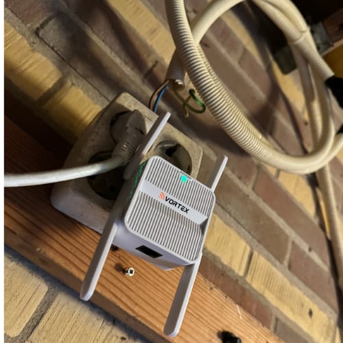 Customer photo review of VortexWifi6 Extender