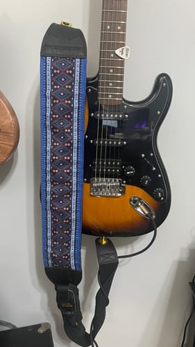 Customer photo review of [NEW] ZERO-G Pro: Guitar & Bass Strap