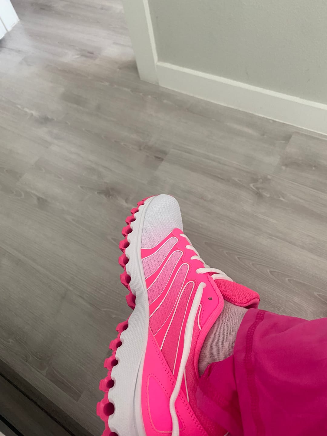 Customer photo review of 97112-192-M | TUBES 200 | NEON PINK/WHITE