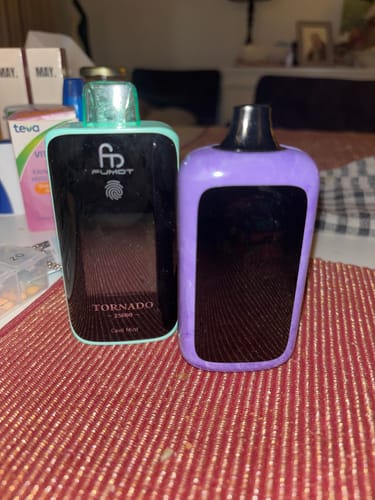 Customer photo review of Fumot - Tornado 25K - Puff Jetable / Vape Disposable 2% Nicotine