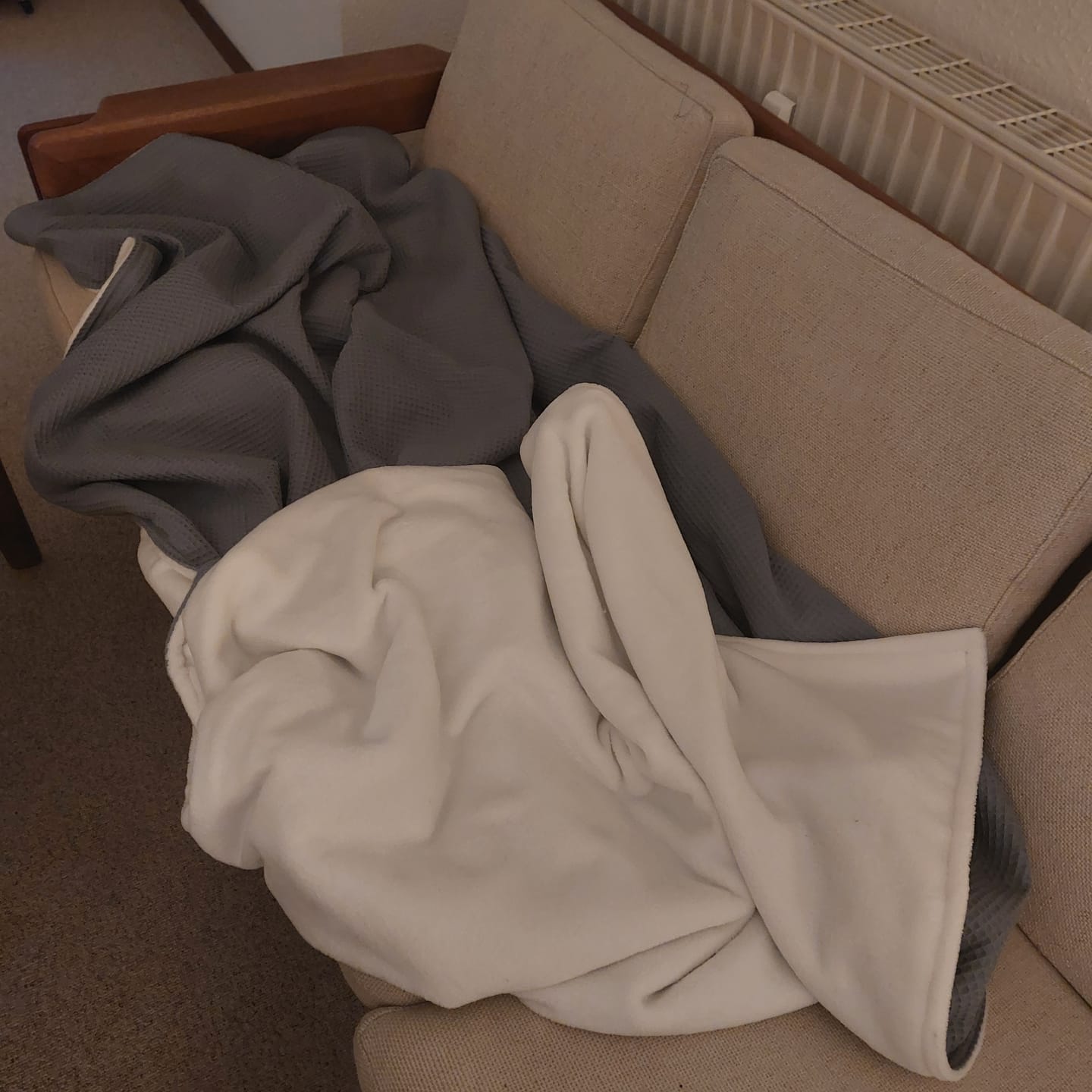 Customer photo review of Kuscheldecke "Vollkommen" Wolkenblau · Sandweiß