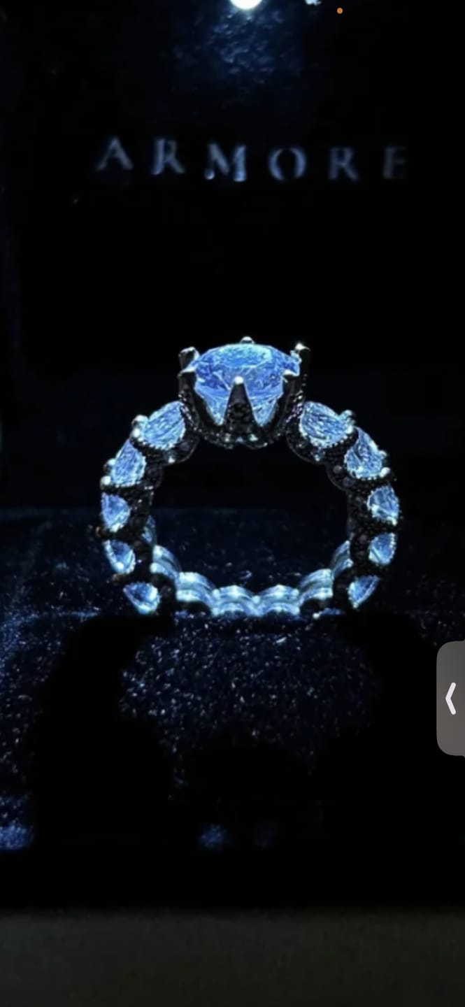 Customer photo review of Aura Ring