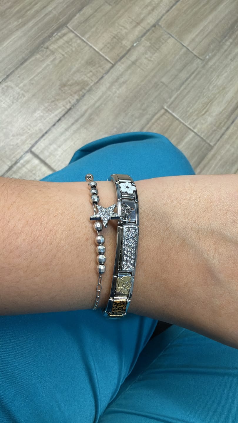 Customer photo review of Charm Flor Blanca