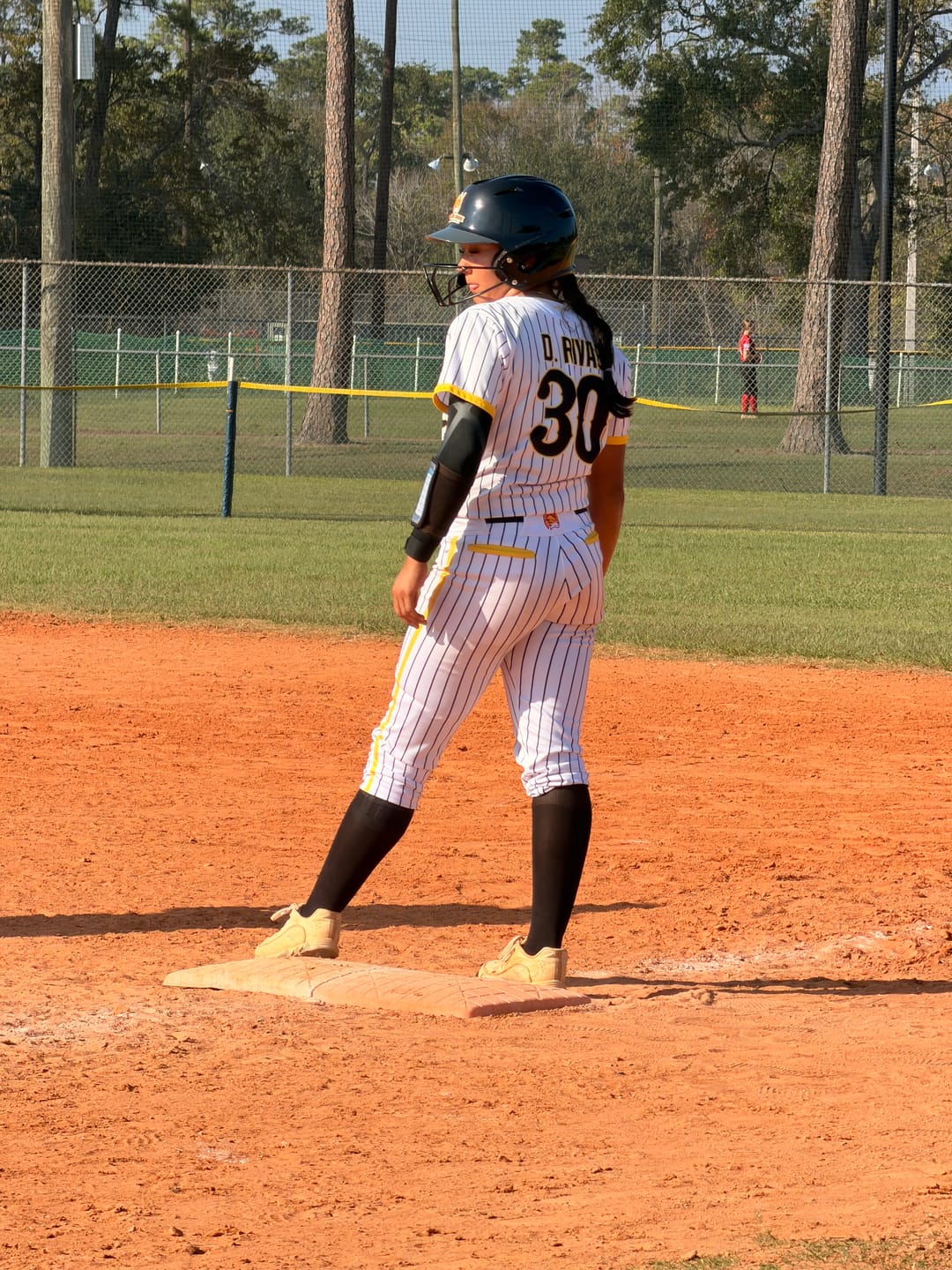 Customer photo review of Dynamic Shoulder & Elbow Stabilizer - K2 Youth Sleeve