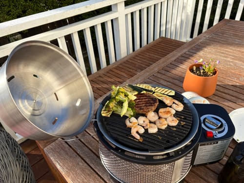 Customer photo review of COBB Lid Holder