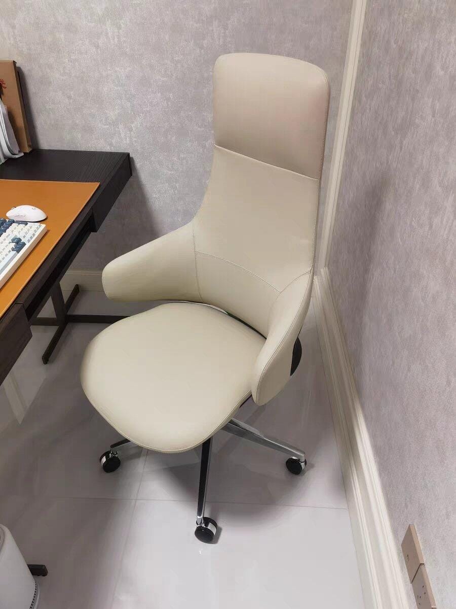 Customer photo review of Nolan Executive Leather Office Chair