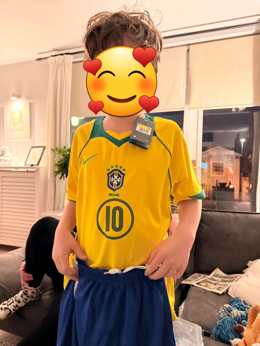 Customer photo review of Ronaldinho Gaucho – Brazil 2004–2006 Retro Kit Jersey – | Trikot | Maillot Soccer Shirt
