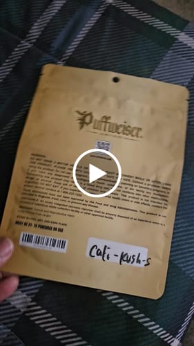 Customer video review of Cali Kush - Shake