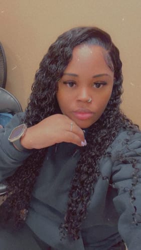 Customer photo review of CurlyMe Pre-bleached Wear Go Glueless Wig 7x5 Pre-cut HD Lace Burmese Curly Human Hair