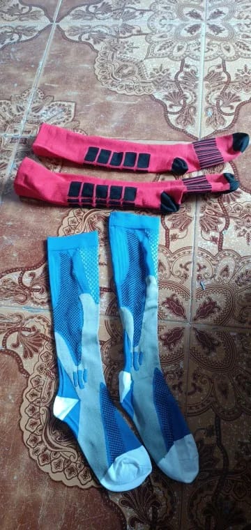 Customer photo review of KneePro FlexFit Compression Socks