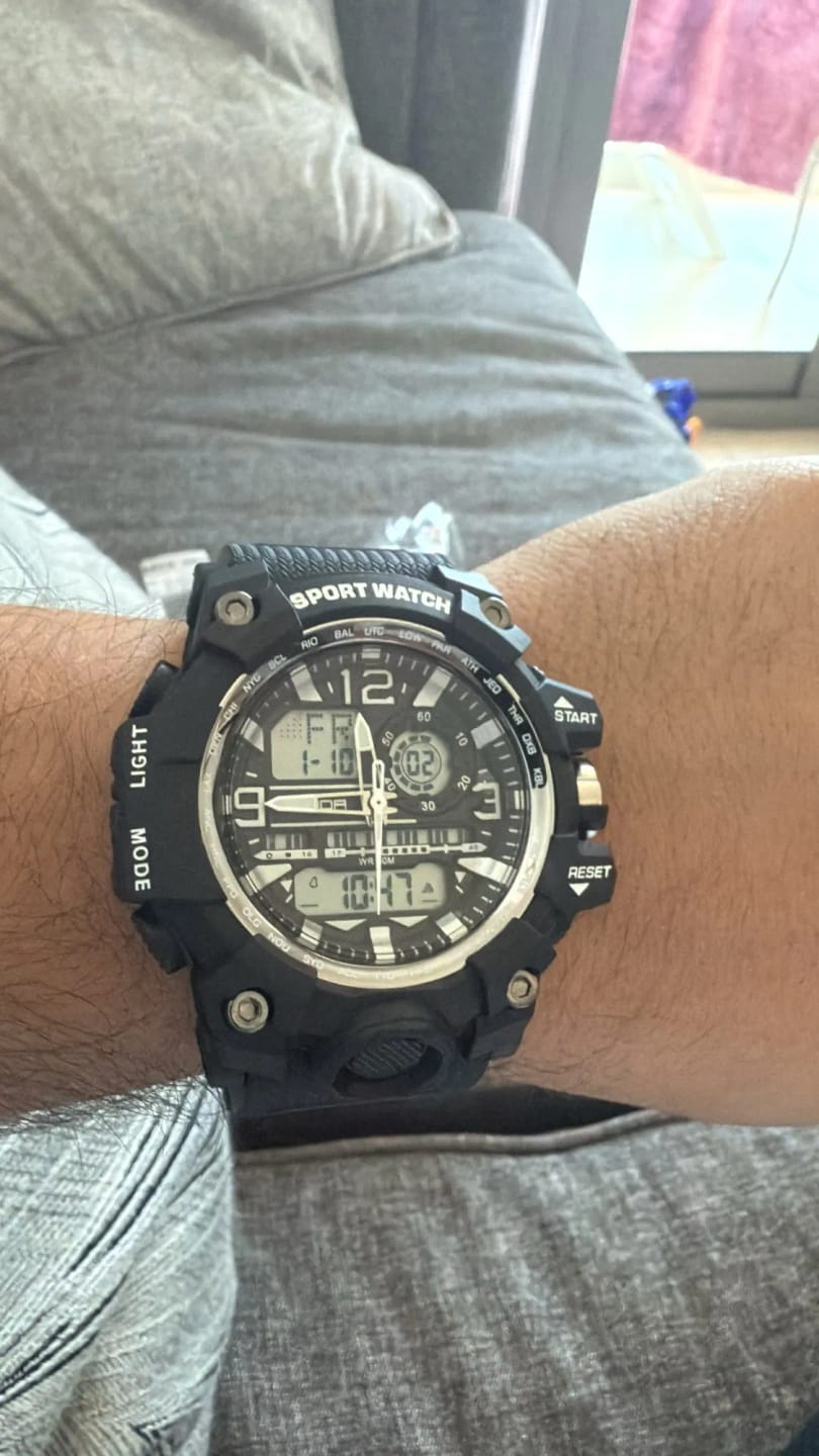 Customer photo review of Military Rubber Strap Watch Quartz — Black | KIMLUD