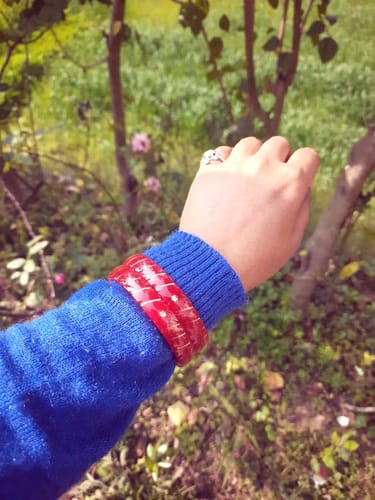 Customer photo review of "Crimson Elegance: A Truly Unique 916 Gold Bangle"