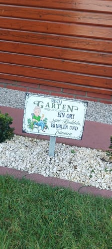 Customer photo review of Personalisiertes Gartenschild mit Namen Anpassbar