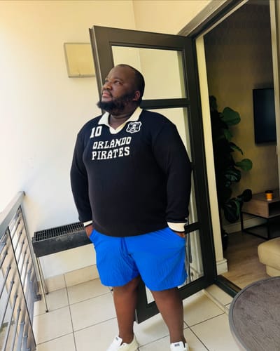 Customer photo review of Orlando Pirates Knitted LS Jersey-Black