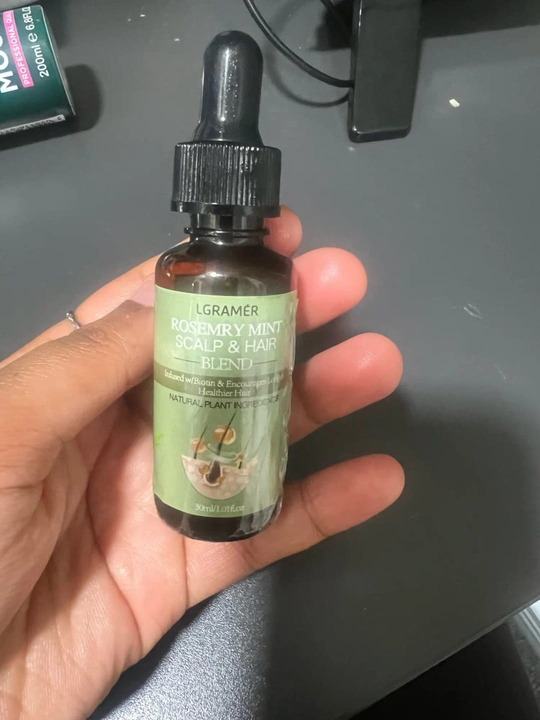 Customer photo review of Essential Oil Hair Growth Oil Rosemary Mint — Emerald | KIMLUD