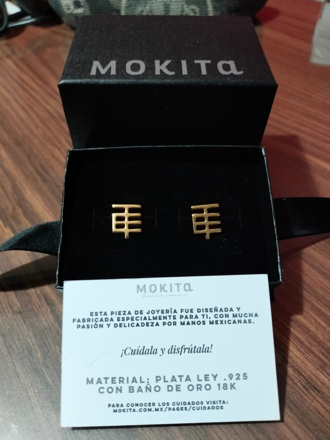 Customer photo review of Mancuernillas Personalizadas con Iniciales