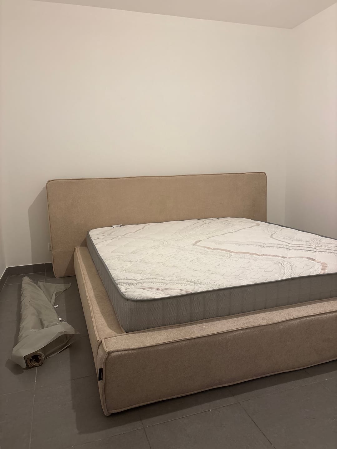 Customer photo review of Lit coffre grande tête de lit - OPHELIE