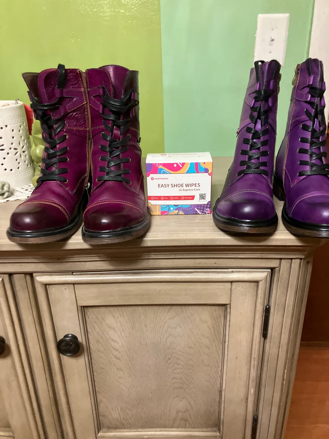 Customer photo review of Color-Guardian Leather Wipes